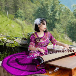 Ua Tsaug Qhov Koj Tso Kuv