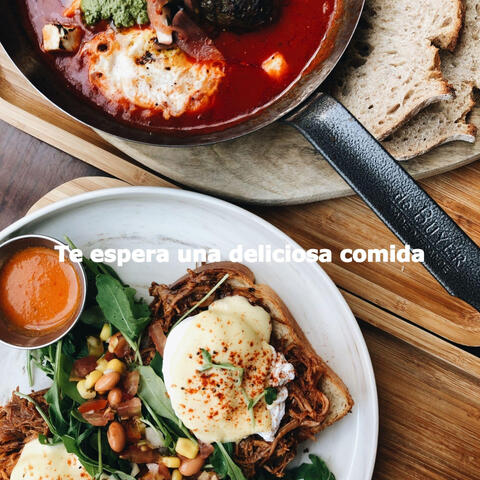 Te espera una deliciosa comida