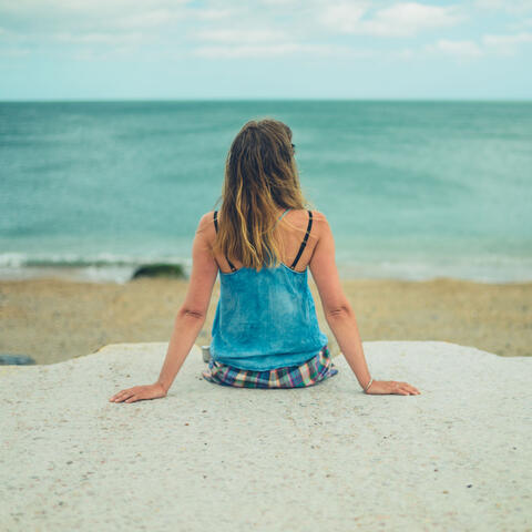 Relaxing Waves: Ambient Ocean Sounds for Complete Relaxation