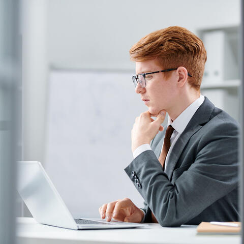 Rhythmic Lounge Flow: Energizing Jazz for Deep Focus