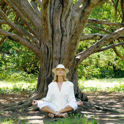 Gentle Breeze Meditation Deepens