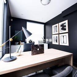 Simplistic Backdrops for Joyful Cafes