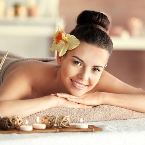 Relaxing Coffee Shop Spa: Jazz Ambience for Soothing Treatments