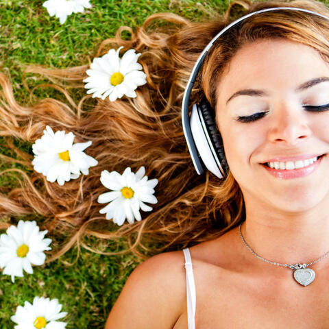 Music For Calm Breezes and Melodies: Harmonious Retreat