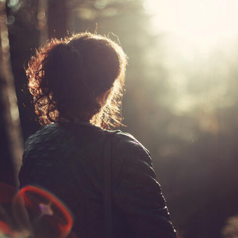 Calm Piano: Gentle Echoes for Relaxation