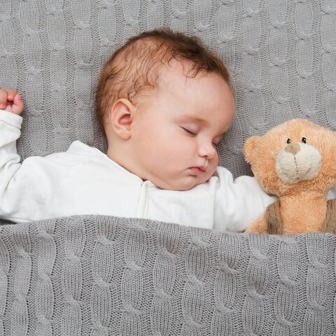 Lullaby Whisper: Calm Sounds for Baby Sleep