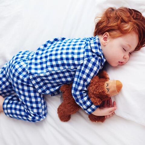 Cradle Lullaby Swings Gently for Baby Sleep