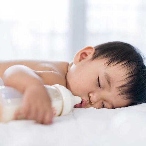 Peaceful Baby Sleep with Soothing Lullaby Tunes
