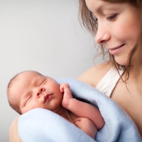 Baby Sleep Music with Relaxing Lullaby Rhythms