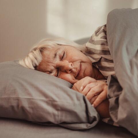 Peaceful Sleep Music: Calming Tunes for Rest