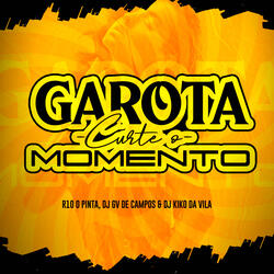 Garota Curte o Momento