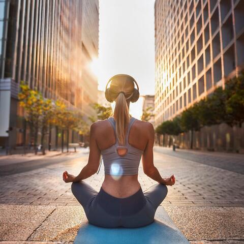 Vibraciones De Yoga: Fluye Con Hip Hop