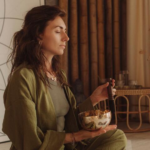 Serene Mind: Relaxing Harmonies for Meditation