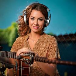 Melodic Sequences That Flow