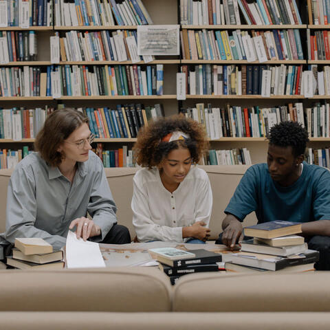 Harmonic Absorption: Lounge Jazz for Deep Study Sessions