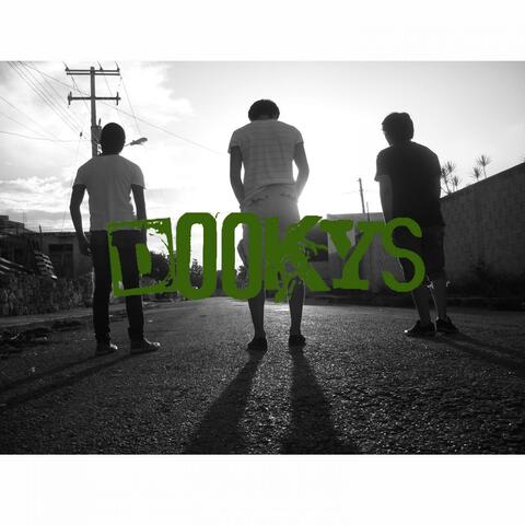 Dookys Primeros Años