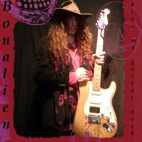 Kiss my guitar neck