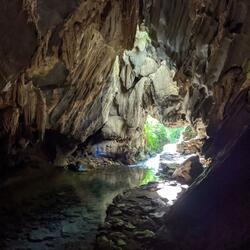 Latin-style percussion improvisation on the stalactites of the cave