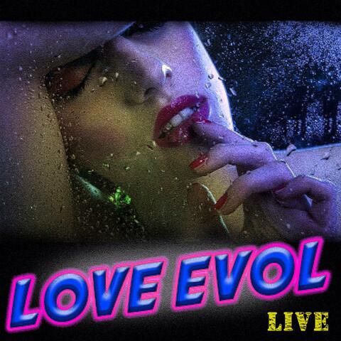 Love evol