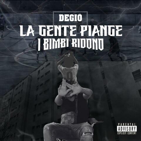 LA GENTE PIANGE I BIMBI RIDONO