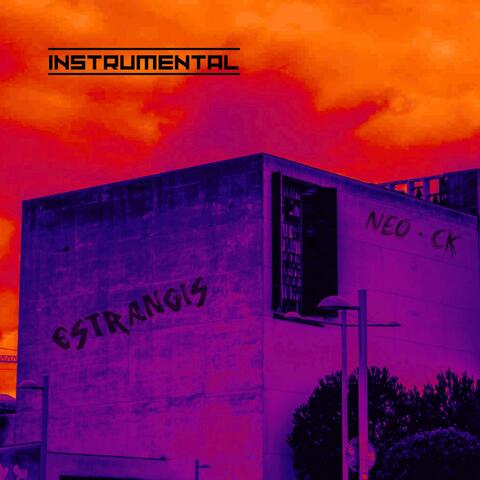 Una música per escoltar d'estrangis