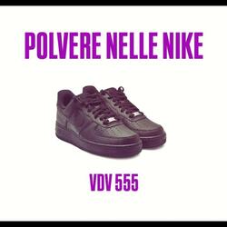 POLVERE NELLE NIKE