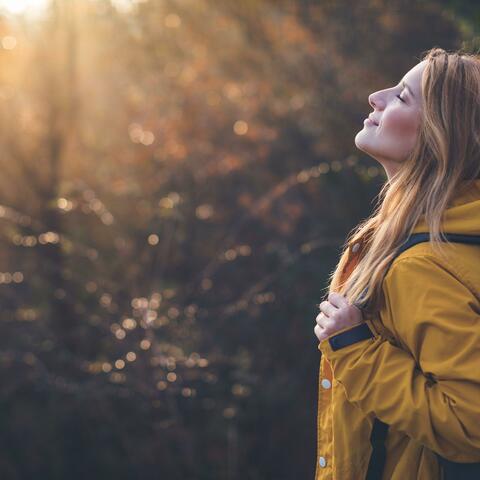 Soothing Ambient Music With Light Atmospheric Tones For Mindfulness And Deep Sleep