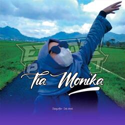 Tia Monika