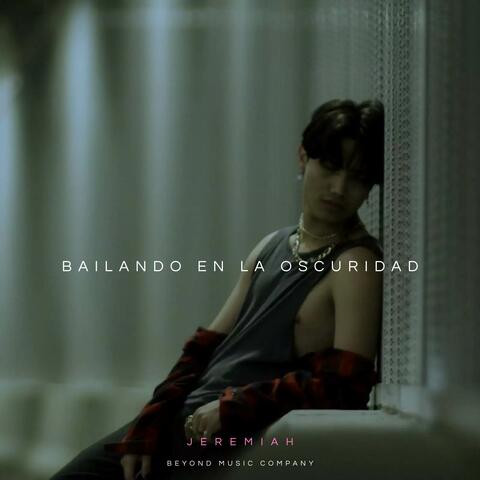 Bailando En La Oscuridad