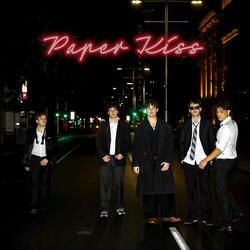 Paper Kiss