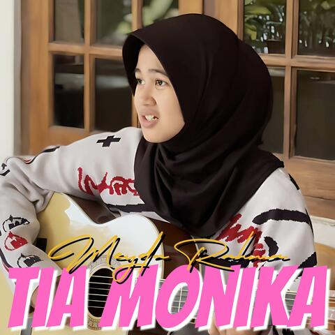Tia Monika