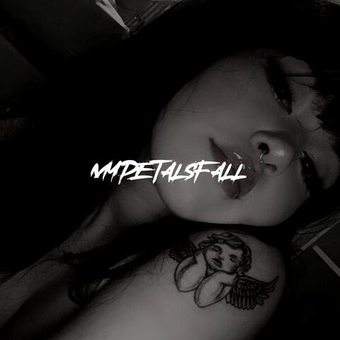mypetalsfall