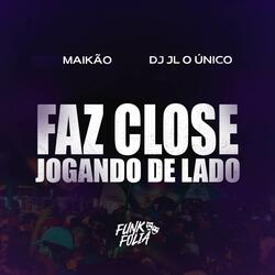 Faz Close Jogando de Lado