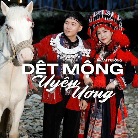 Dệt Mộng Uyên Ương
