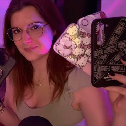 Tapping sur coques de téléphone