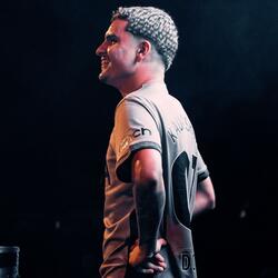 MENINA TA LOUCA QUER QUEBRAR MINHA CAMA