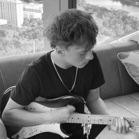 am i looking at you or am i looking at the moon