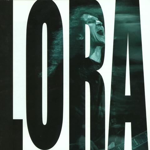 Lora, su lira y sus rolas