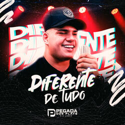 Diferente de Tudo
