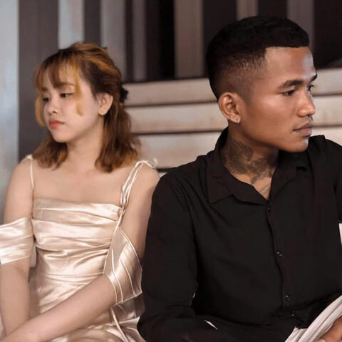 Hóa Ra Ta Chẳng Là Gì