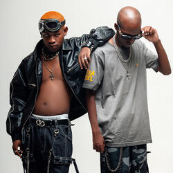 Aziwe Ke (feat. Tyrone Dee, Khalil Harrison & Tyler ICU)