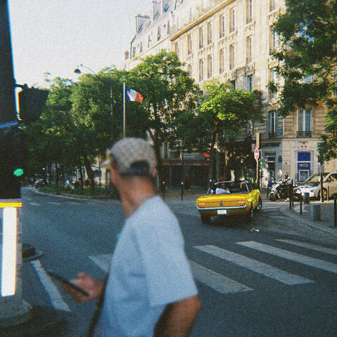 août 22