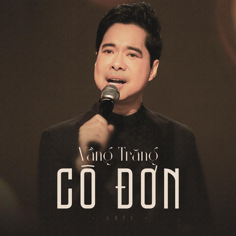 Vầng trăng cô đơn