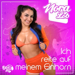 Ich reite auf meinem Einhorn