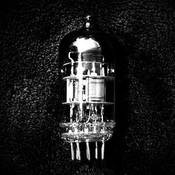 Ceci n'est Pas Un Tube Électronique
