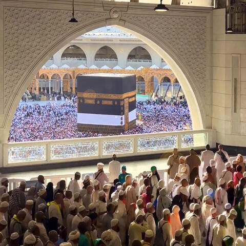 نور في الأجواء