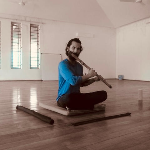 Bansuri to Manifest Miracles 444hz