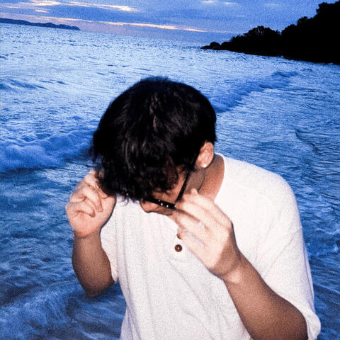 Nightfall (พลบ)