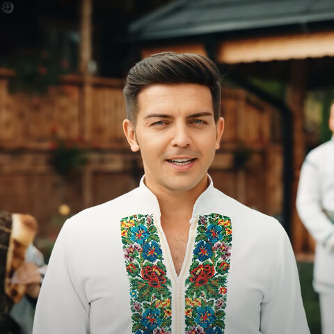 Mândra Și Trompeta