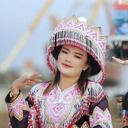 Vim Muaj Koj Khuv Xim